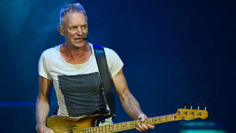 Droit d'auteur et IA : Sting et d'autres artistes ont publié mardi une lettre ouverte dans le journal The Times pour dénoncer une réforme 