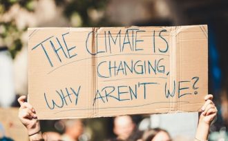 Scientifiques, magistrats, ingénieurs : les nouveaux militants du climat