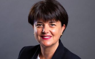 Géraldine Olivier (Fnac-Darty) : “Dans une société de l’hyper choix, nous offrons aux consommateurs les clés d’orientation vers des choix durables”