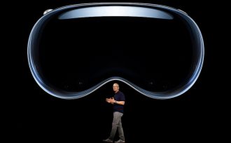 Apple redonne un sérieux coup de boost à la VR en dévoilant son Vision Pro. Oui, mais ?