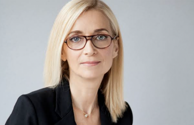 Valérie Tong Cuong auteure de Voltiges : « notre rôle d’écrivain est d’observer, de s’imprégner de notre époque et d’en faire le récit… »